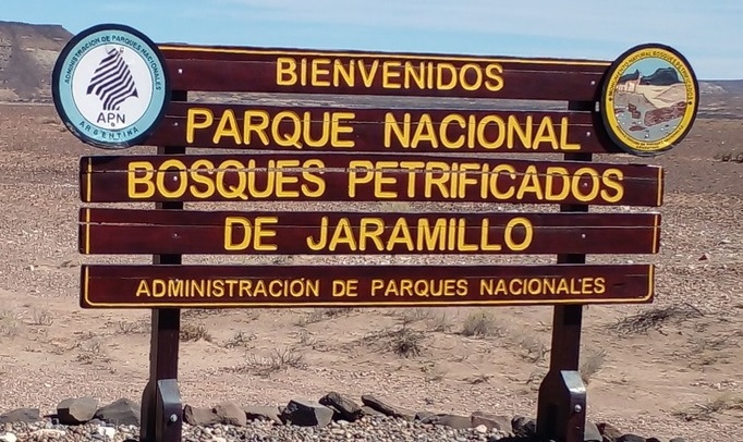 entrada-parque-nacional-bosques-petrificados-de-jaramillo
